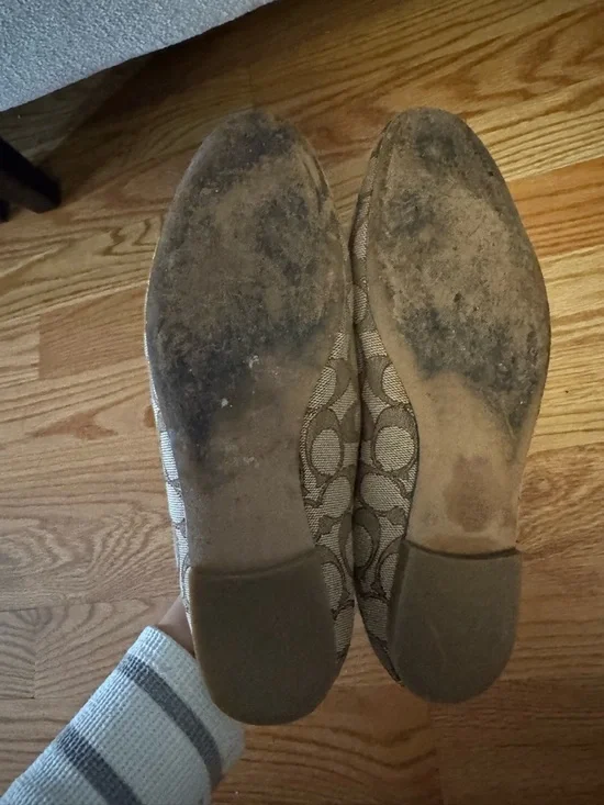 Coach Beige/Tan Signature Jacquard Slip-On Mules with Gold Hardware - Picture 2 of 5